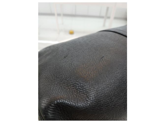 Louis Vuitton Borsa Keepall Bandoulière e Borsa a Spalla Nero - vista 24