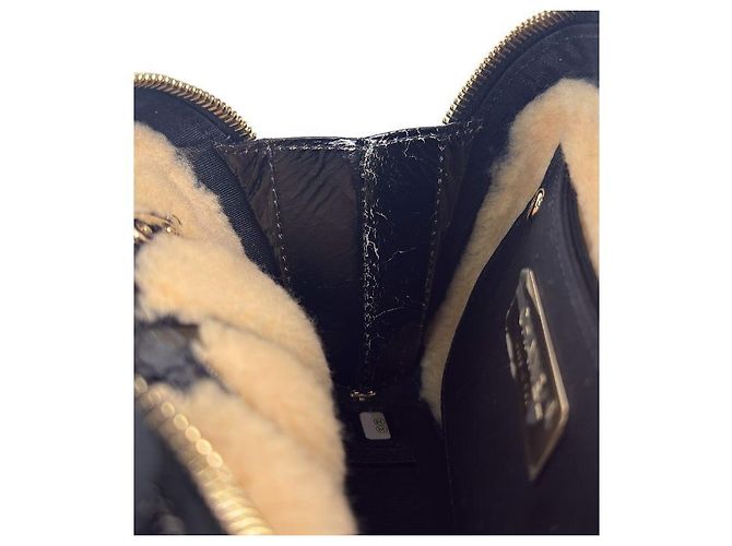 Chanel Schwarze Shearling Big CC Gürteltasche - Ansicht 10