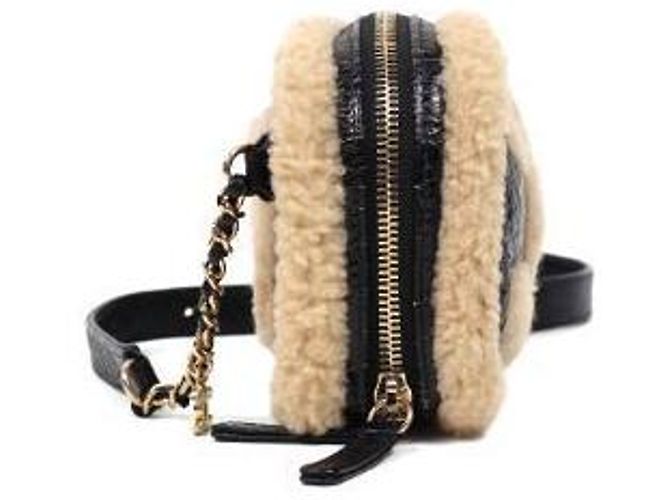 Chanel Schwarze Shearling Big CC Gürteltasche - Ansicht 2