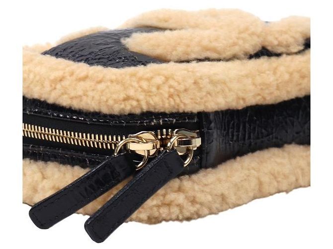 Chanel Schwarze Shearling Big CC Gürteltasche - Ansicht 5