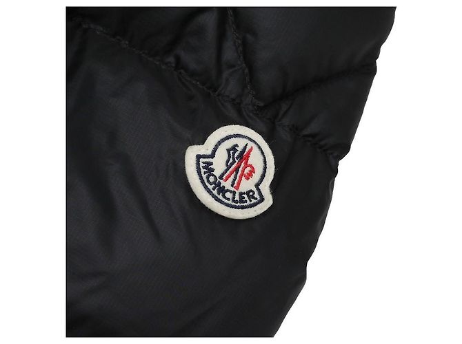 Moncler Bazena Short Down Jacket Black - view 9