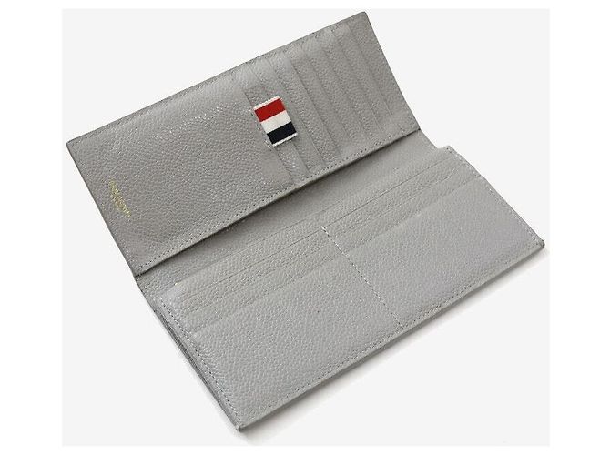Thom Browne Carteira Longa em Couro Pebble Listrada Cinza - vista 6