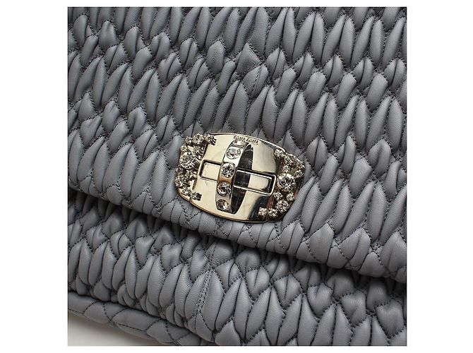Miu Miu Große graue Stepp-Clutch Braun - Ansicht 6