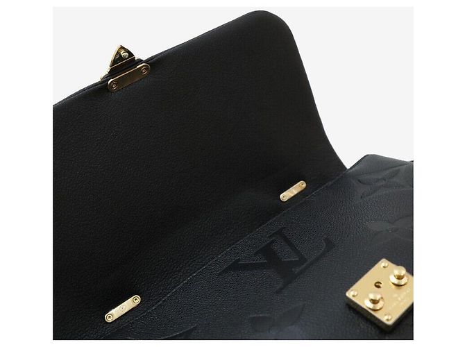 Louis Vuitton Borsa a tracolla Madeleine MM Monogram Empreinte Nera Nero - vista 5