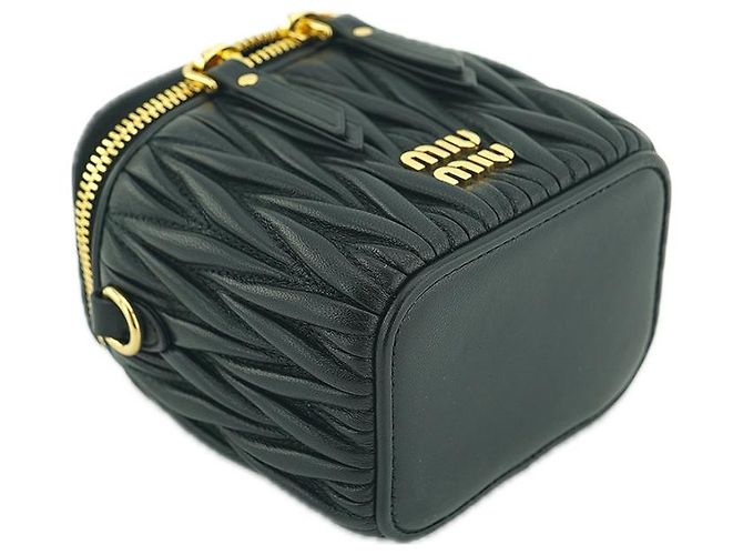 Miu Miu Borsa a tracolla mini in pelle nappa trapuntata nera Nero - vista 16