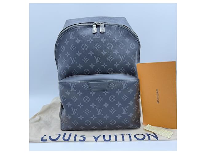 Louis Vuitton Zaino Discovery PM Monogram Eclipse Nero - vista 2