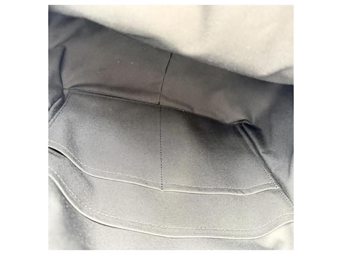 Louis Vuitton Zaino Discovery PM Monogram Eclipse Nero - vista 9