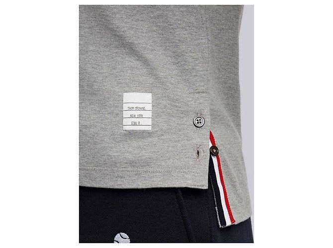 Thom Browne T-Shirt aus mittelschwerem Jersey-Baumwolle mit Tasche - Ansicht 9