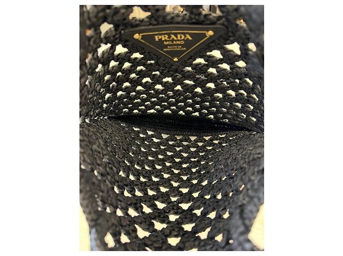 Tote Prada Schultertasche aus gehäkeltem Gewebe schwarz - Ansicht 15