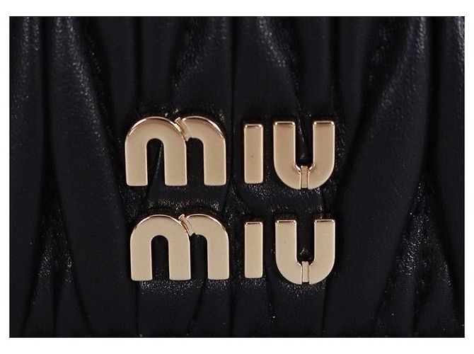 Miu Miu Matelassé Kartenhalter Schwarz - Ansicht 6
