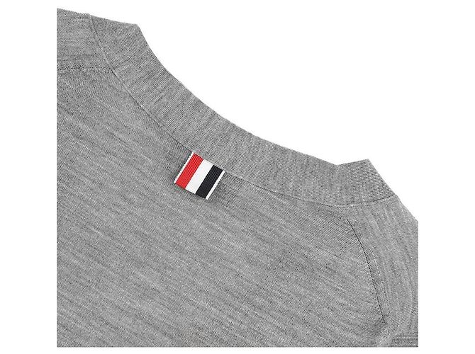 Thom Browne Lässiger V-Ausschnitt-Cardigan aus Wolle - Ansicht 6