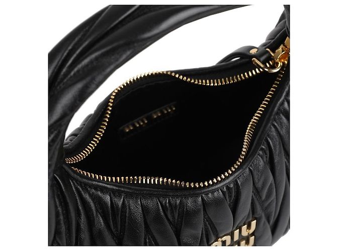Miu Miu Borsa hobo in pelle nappa Nero - vista 8