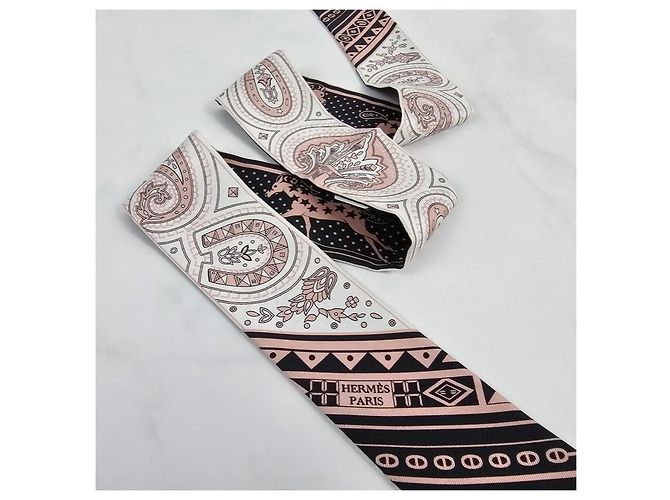 Hermès Foulard Twilly in Seta Cheval de Coeur per Donne Rosa - vista 11