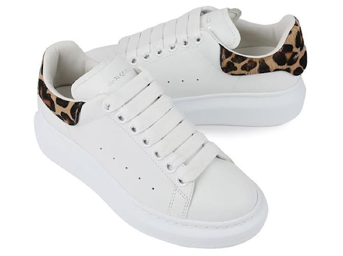 Alexander Mcqueen Sneakers Oversized Bianco - vista 5