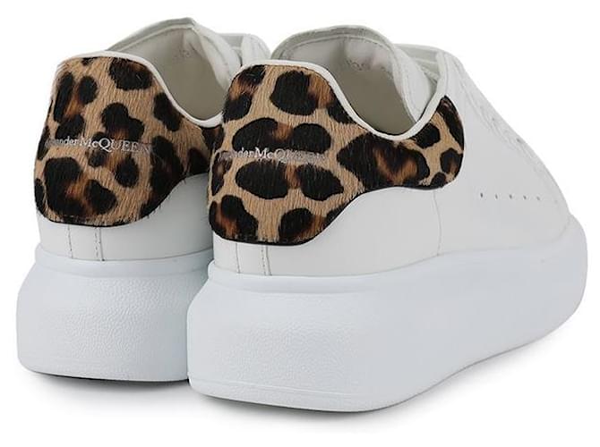 Alexander Mcqueen Sneakers Oversized Bianco - vista 8