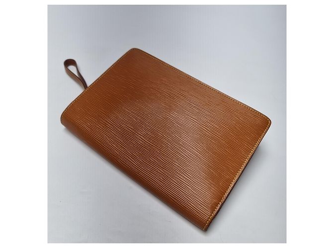 Louis Vuitton Pochette Epi Série Dragon Clutch (Article Rare) Marron - vue 14