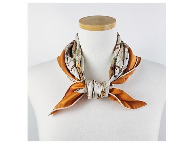 Hermès Foulard Quadrato in Seta per Donne Arancione - vista 11