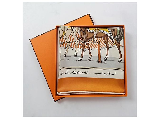 Hermès Foulard Quadrato in Seta per Donne Arancione - vista 14