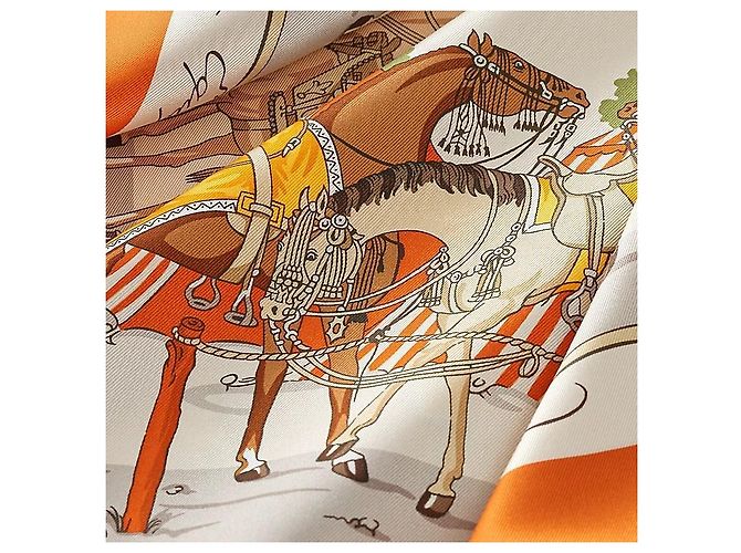 Hermès Foulard Quadrato in Seta per Donne Arancione - vista 4