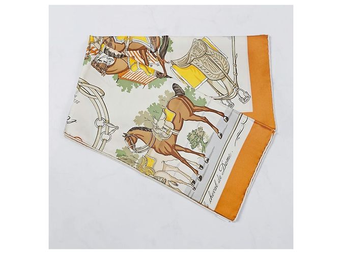 Hermès Foulard Quadrato in Seta per Donne Arancione - vista 8