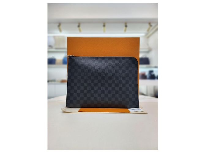 Louis Vuitton Pochette Jour GM Damier Graphite Noir - vue 10