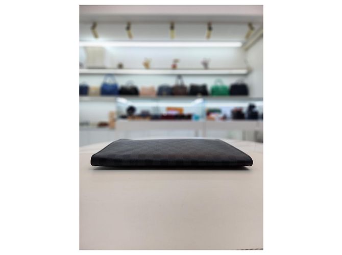 Louis Vuitton Pochette Jour GM Damier Graphite Noir - vue 15