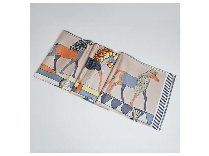 Hermès Foulard in seta per donne Toute Allure Carré Rosa - vista 10