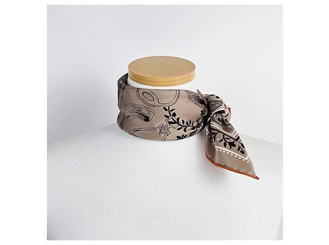 Hermès Bandana Twilly Silk Scarf - view 11
