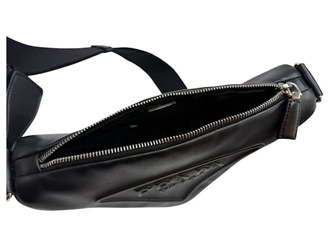 Prada Bolsa transversal com logo triangular preta Preto - vista 6