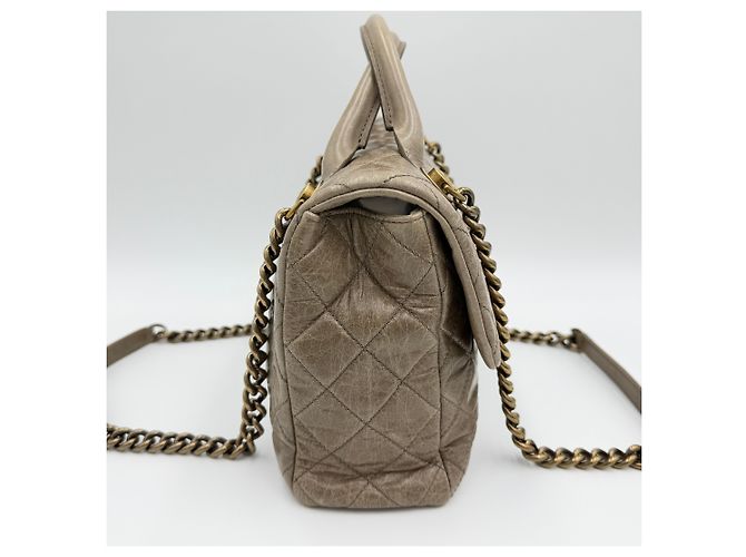 Chanel Kalbsleder Castle Lock Top Handle Schultertasche mit Kette Braun - Ansicht 5