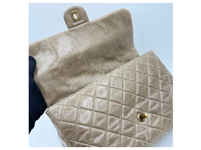 Chanel Kalbsleder Castle Lock Top Handle Schultertasche mit Kette Braun - Ansicht 9