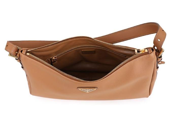 Prada Bolsa de ombro de couro com logo triangular Marrom - vista 7