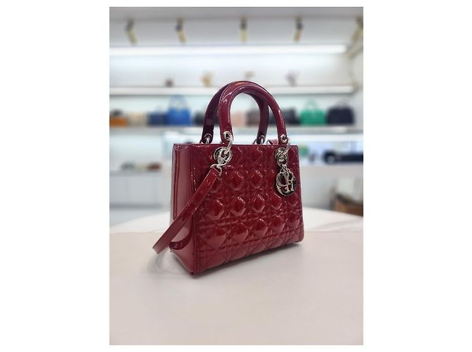 Dior Rote Lack-Cannage Mittel-Tote-Tasche - Ansicht 13