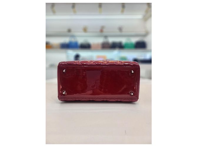 Dior Rote Lack-Cannage Mittel-Tote-Tasche - Ansicht 15