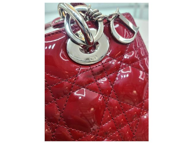 Dior Rote Lack-Cannage Mittel-Tote-Tasche - Ansicht 23