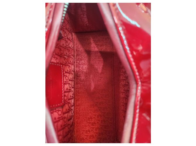 Dior Rote Lack-Cannage Mittel-Tote-Tasche - Ansicht 8