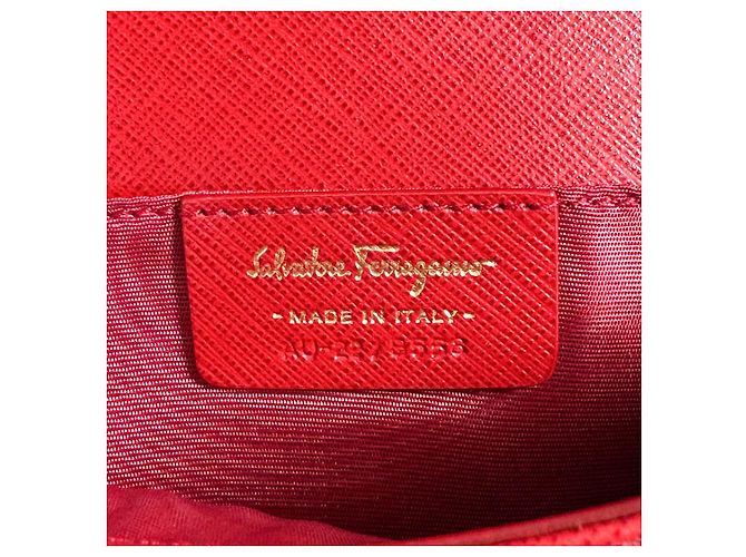 Salvatore Ferragamo Borsa a tracolla incrociata Gini Bow rossa per donna Rosso - vista 9
