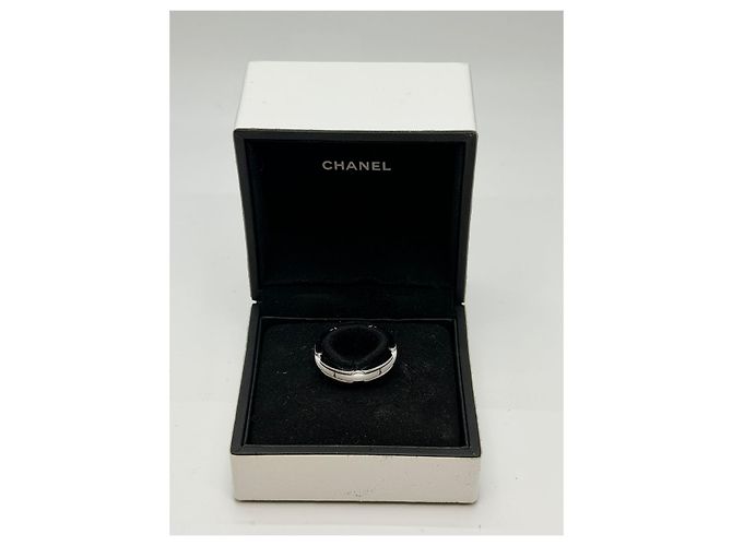 Chanel Weißer Keramischer Ultra-Ring Zustand - Ansicht 4