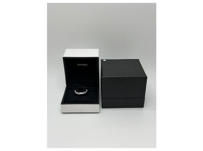Chanel Weißer Keramischer Ultra-Ring Zustand - Ansicht 5