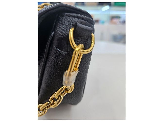 Louis Vuitton Borsa Tote e a Spalla Ivy Nera Wallet on Chain Nero - vista 16