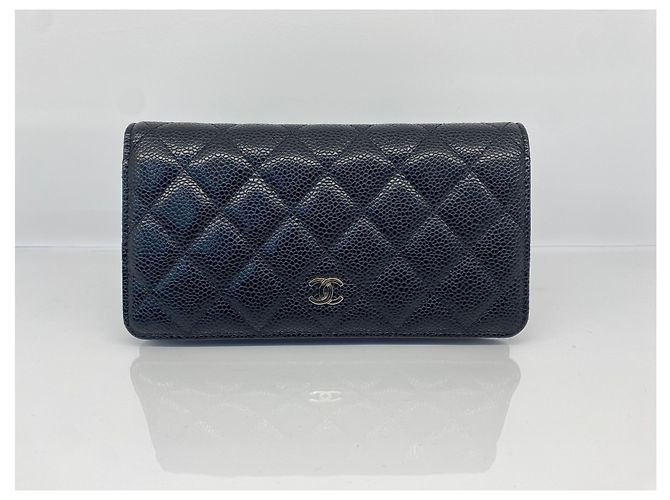 Chanel Langer Geldbeutel in Silberton Caviar Flap Weiß - Ansicht 2