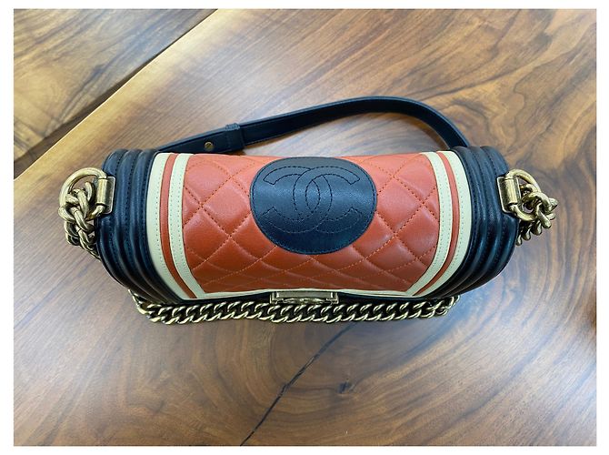 Chanel Borsa Boy in agnello arancione - Serie Point Nero - vista 6