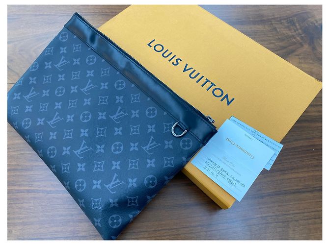 Louis Vuitton Clutch Discovery Monogram Eclipse Preto - vista 13
