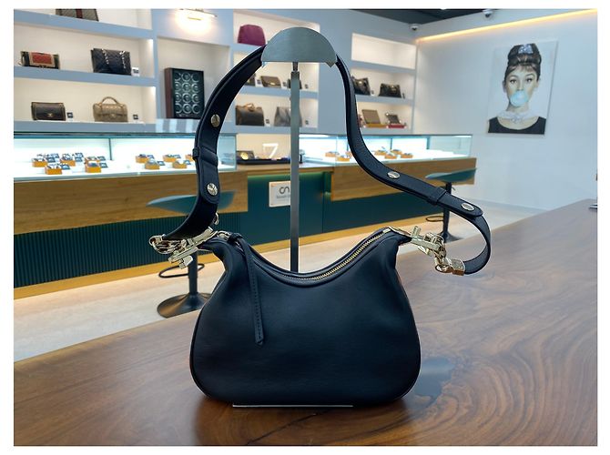 Gucci Borsa a spalla hobo Attash piccola nera Nero - vista 2
