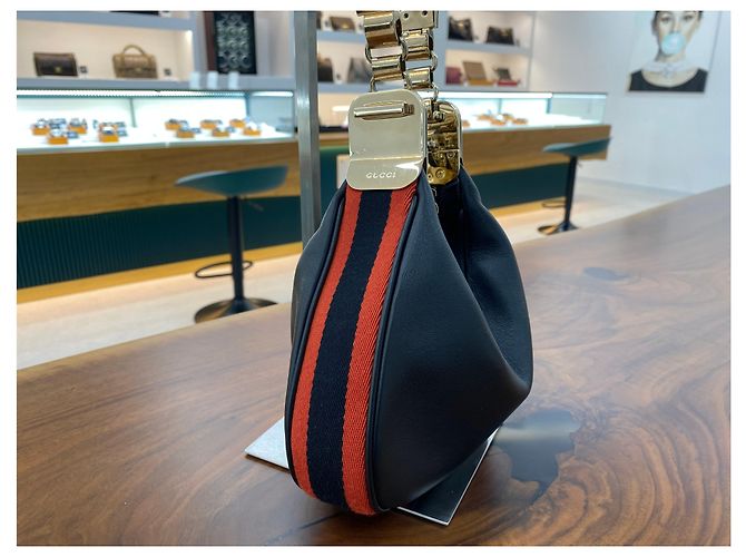 Gucci Borsa a spalla hobo Attash piccola nera Nero - vista 5