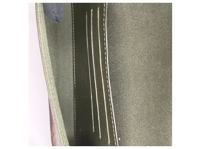 Louis Vuitton Pochette Strap and Go Mini Borsa a Spalla Marrone - vista 8