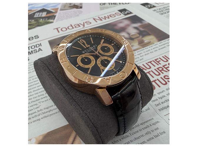 Bulgari Relógio Cronógrafo de Couro Dourado Rosa Preto - vista 4