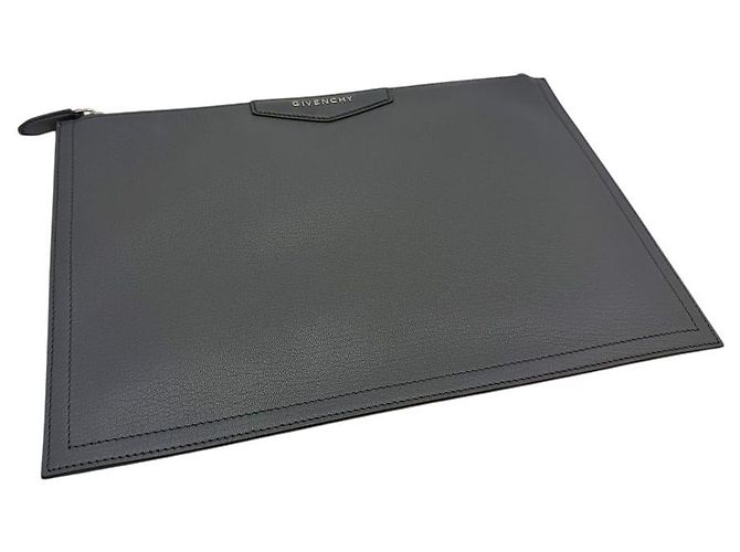 Givenchy Clutch Envelope Antigona in Pelle di Capra Grigia Grande Marrone - vista 4