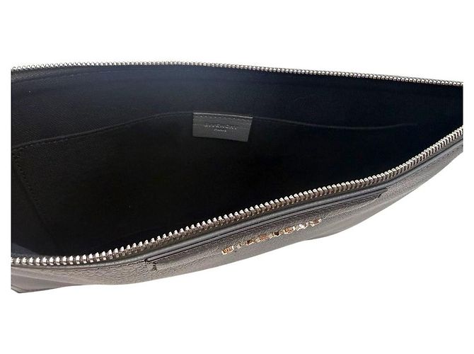 Givenchy Clutch Envelope Antigona in Pelle di Capra Grigia Grande Marrone - vista 5