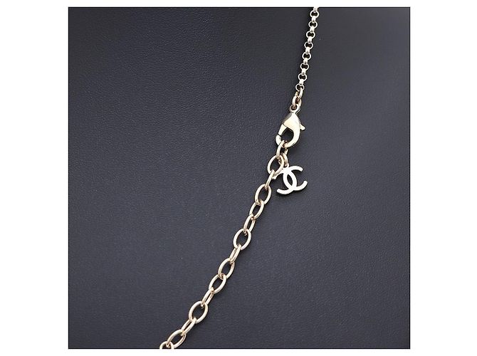 Chanel Collana in catena dorata per donne con logo CC bianco placcato oro - vista 5